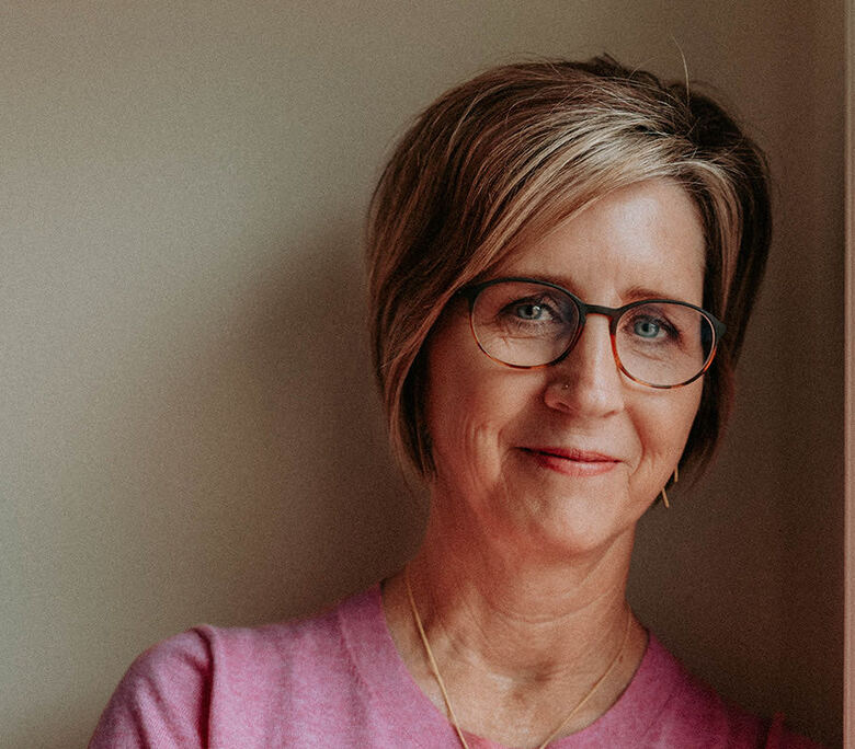 Portrait of Kelly Wood, LCSW.